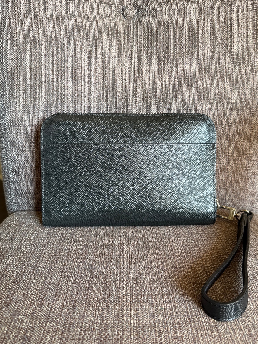 Authentic Louis Vuitton Clutch - Picture 4 of 14